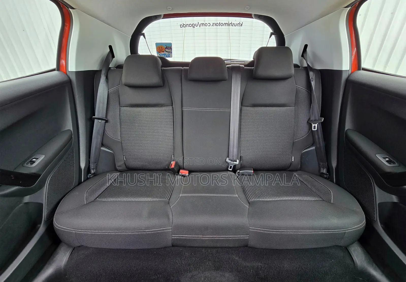 Peugeot 208 2016 Orange