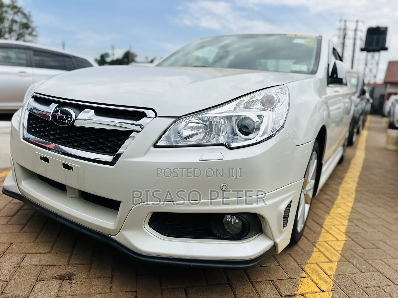 Subaru Legacy 2.5i Premium Sedan 2012 White
