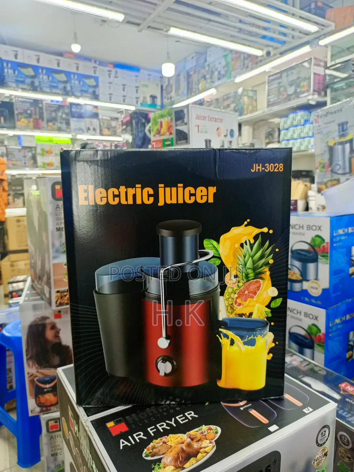 Electric Juicer, Model Number Jh-3028.