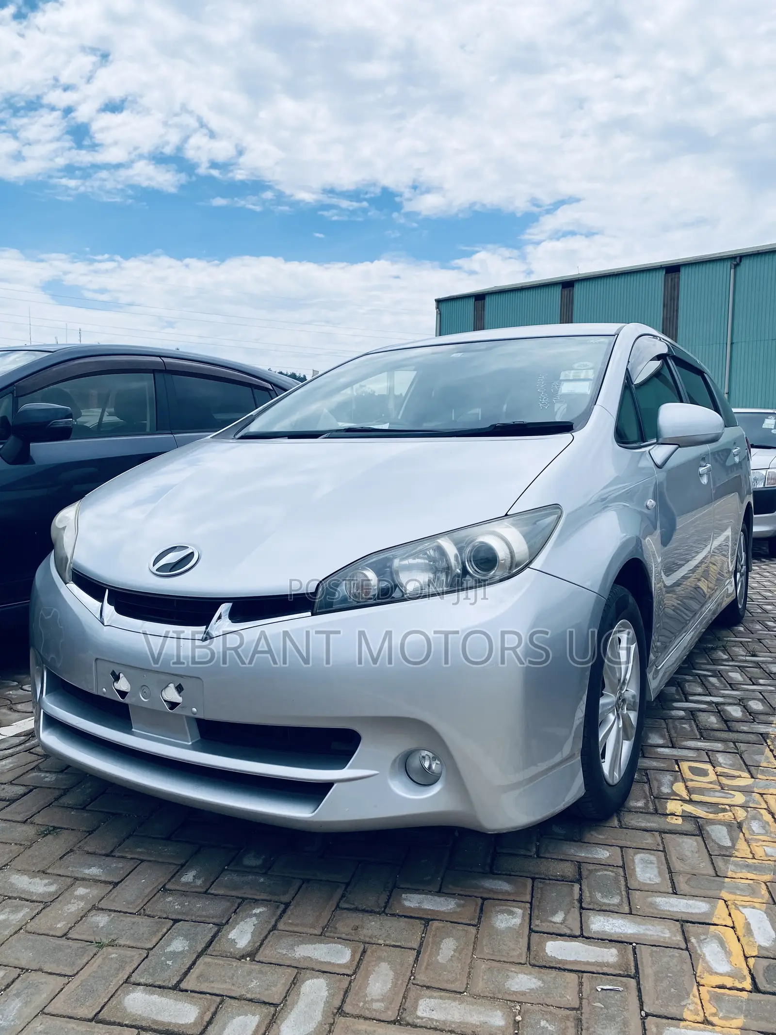 Toyota Wish 2012 Silver