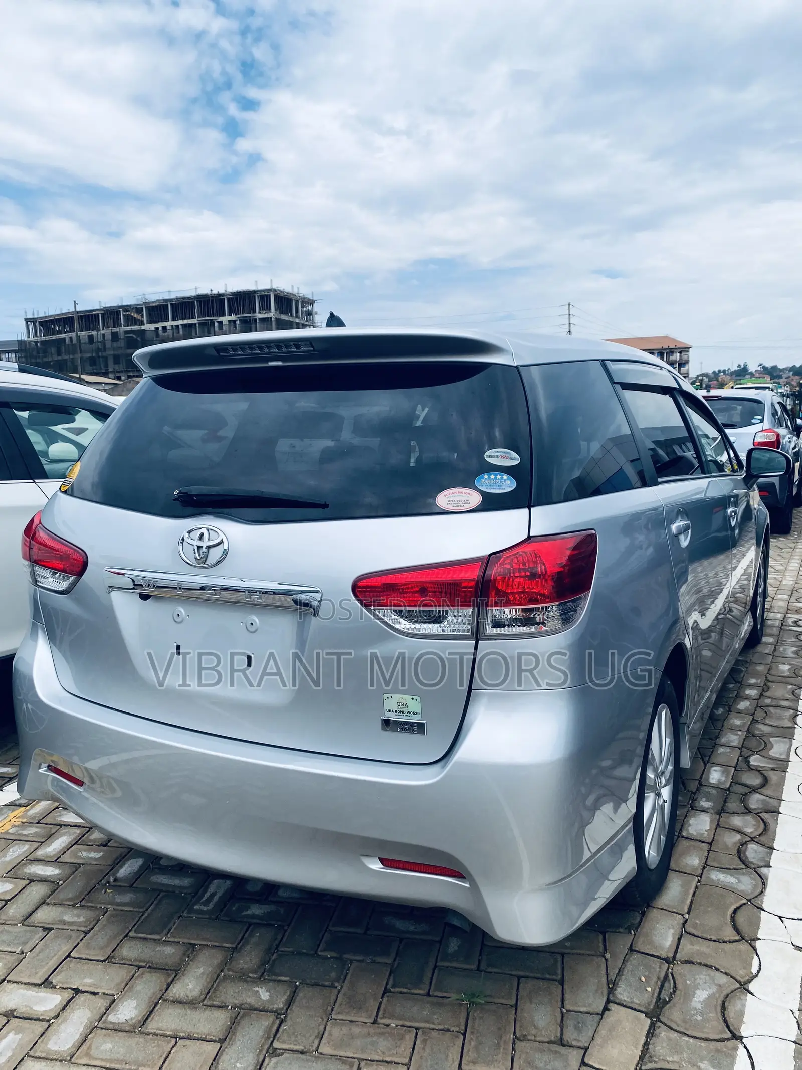 Toyota Wish 2012 Silver