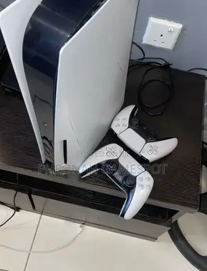 Ps5 Standard Console, Top Condition, 2 Pads, 4 Games.