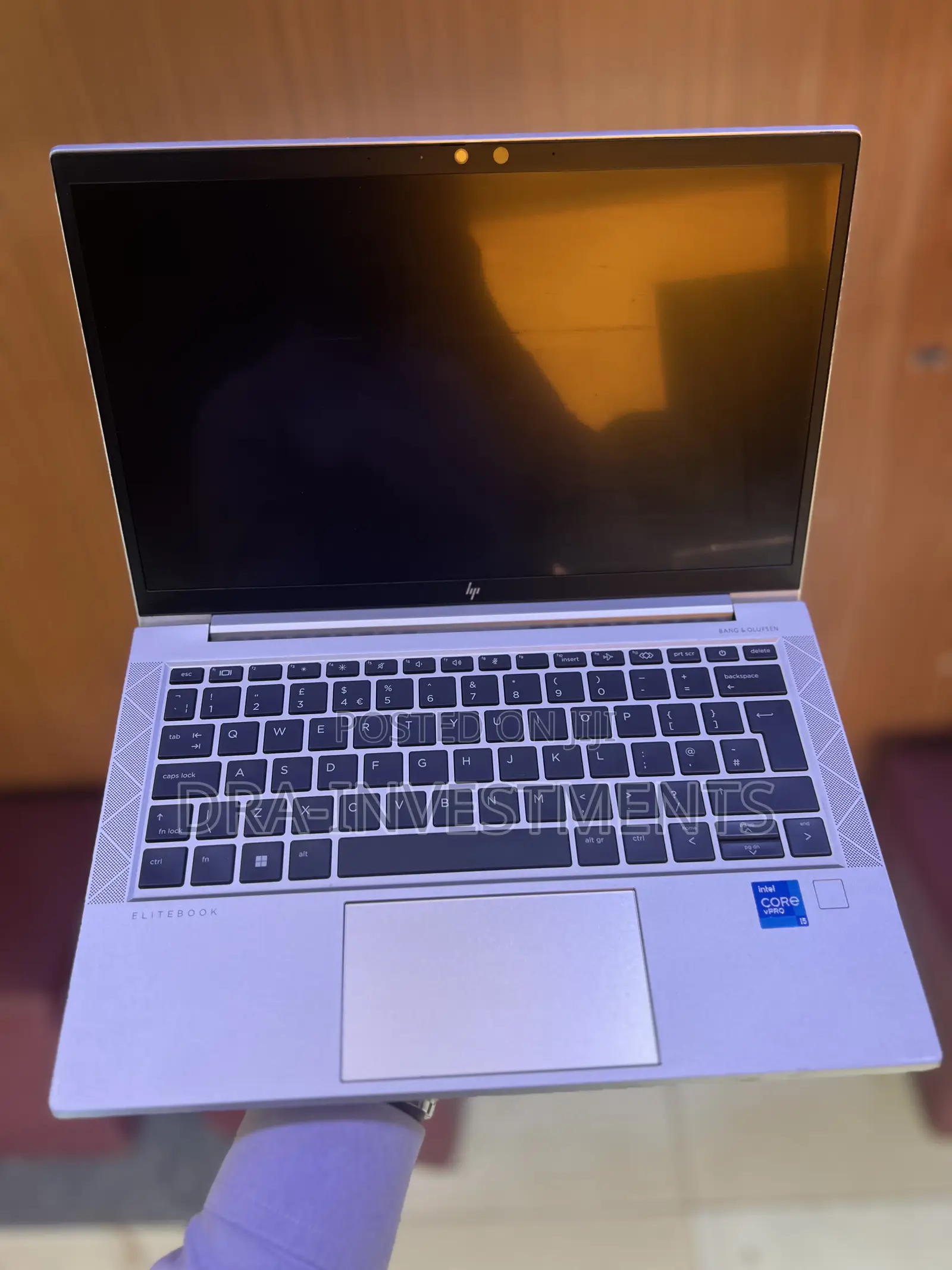 New Laptop HP EliteBook 830 G8 8GB Intel Core I5 SSD 256GB