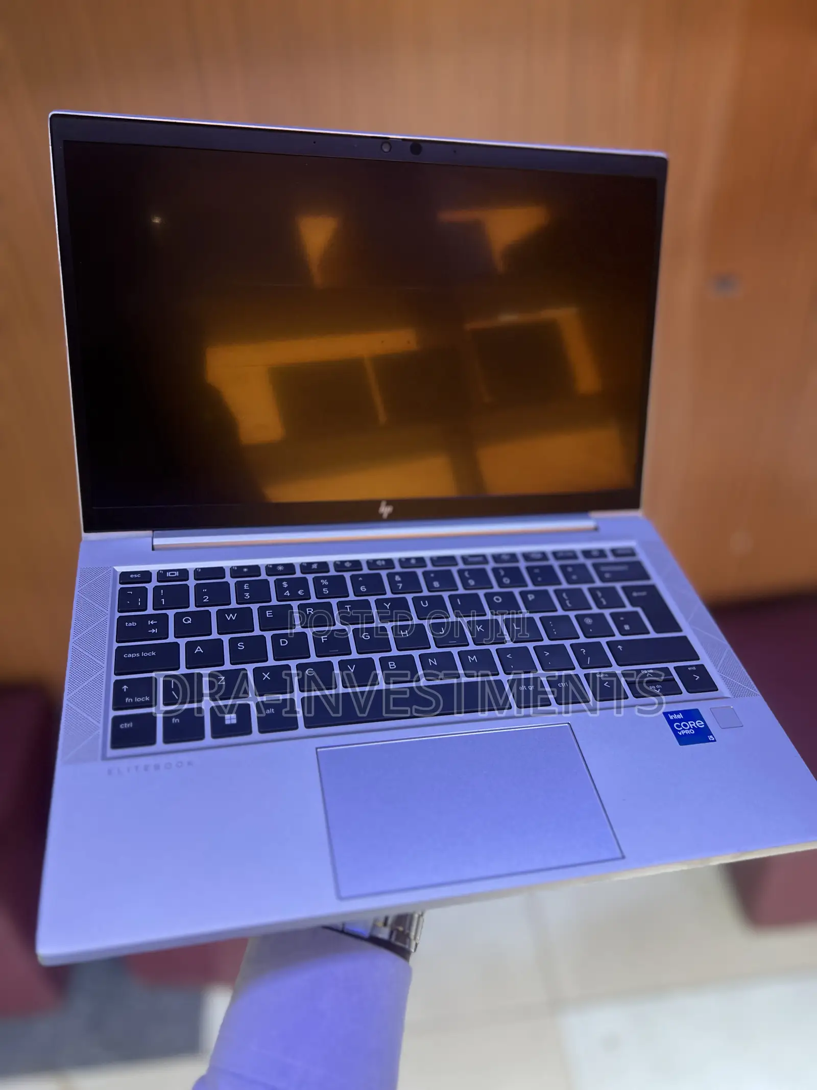 New Laptop HP EliteBook 830 G8 8GB Intel Core I5 SSD 256GB