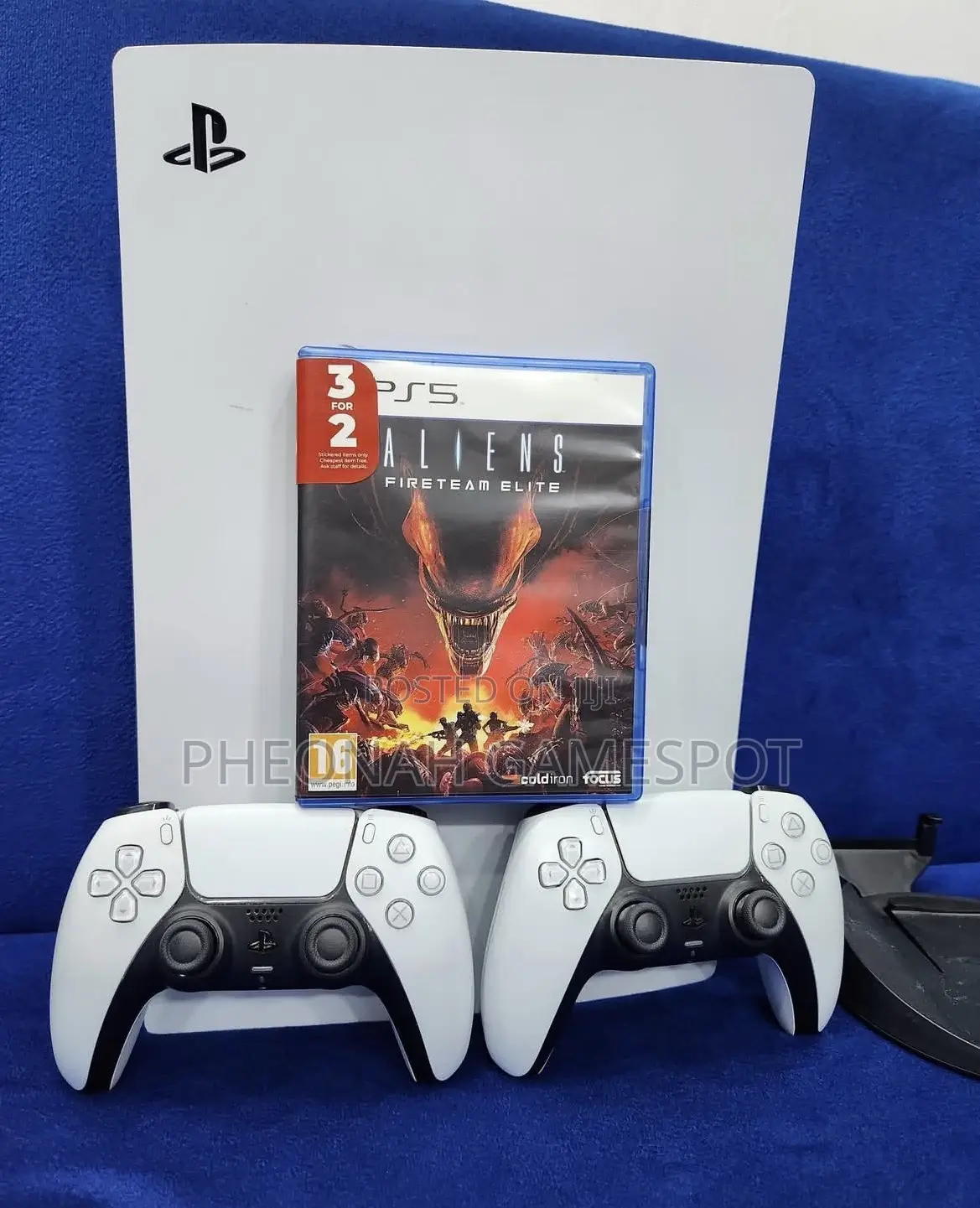 Playstation 5 Standard Deal, 2 Pads and 5 Fun Games.