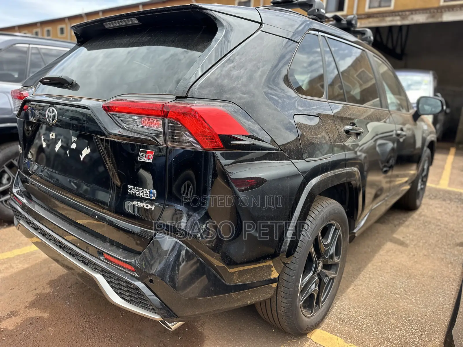 Toyota RAV4 XLE Premium AWD 2024 Black