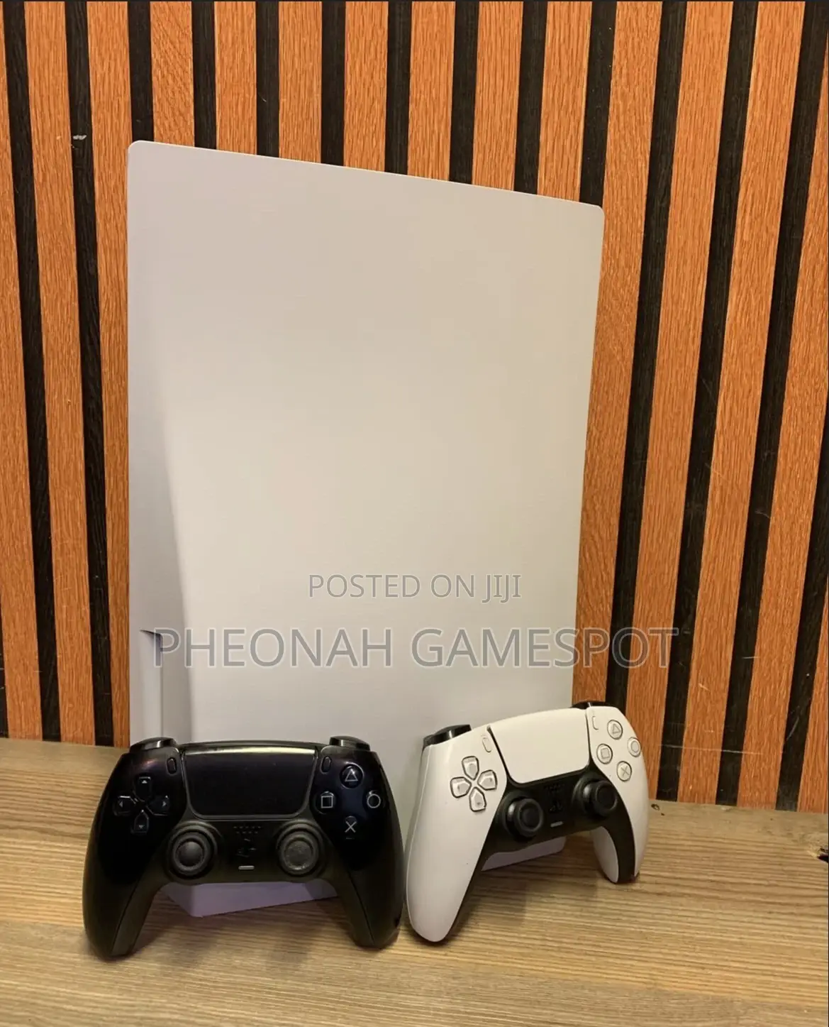 Clean Ps5 Standard, Works Perfect, 2 Pads, 3 Hot Games.