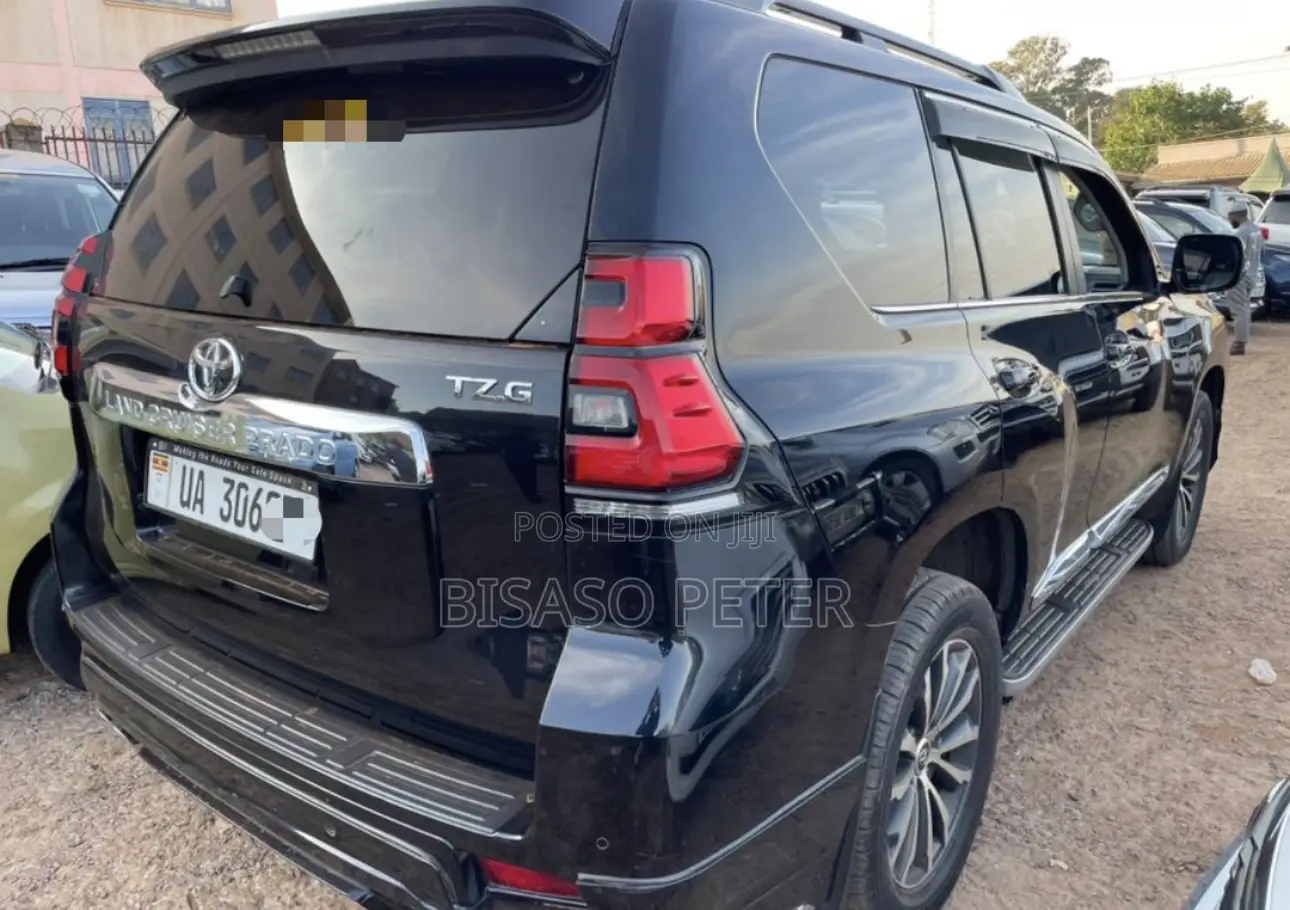 Toyota Land Cruiser Prado 2.8 2020 Black