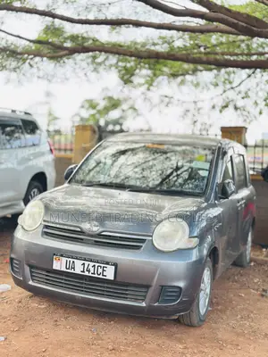 Toyota Sienta 1.5 AWD 2010 Gray