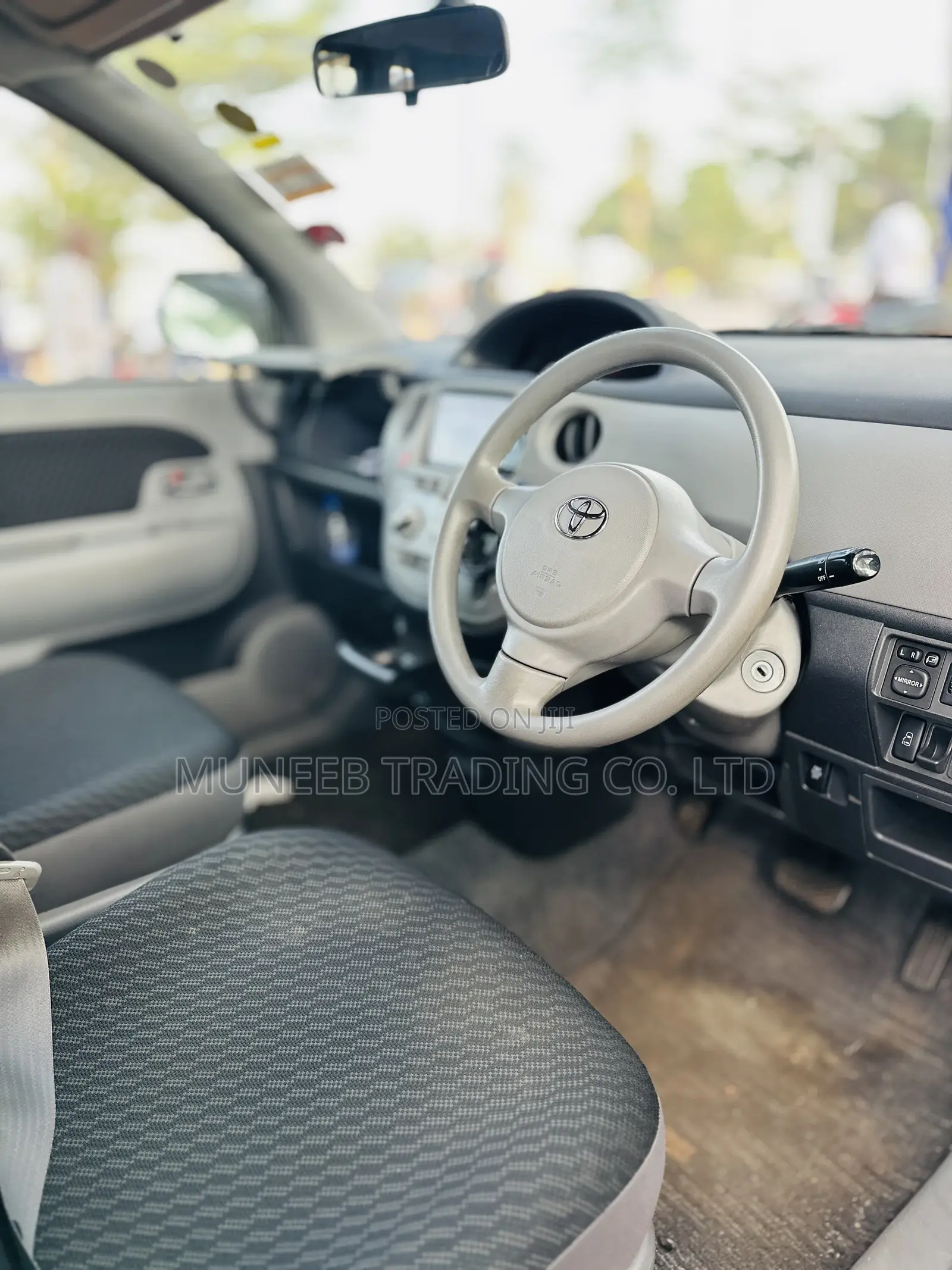Toyota Sienta 1.5 AWD 2010 Gray