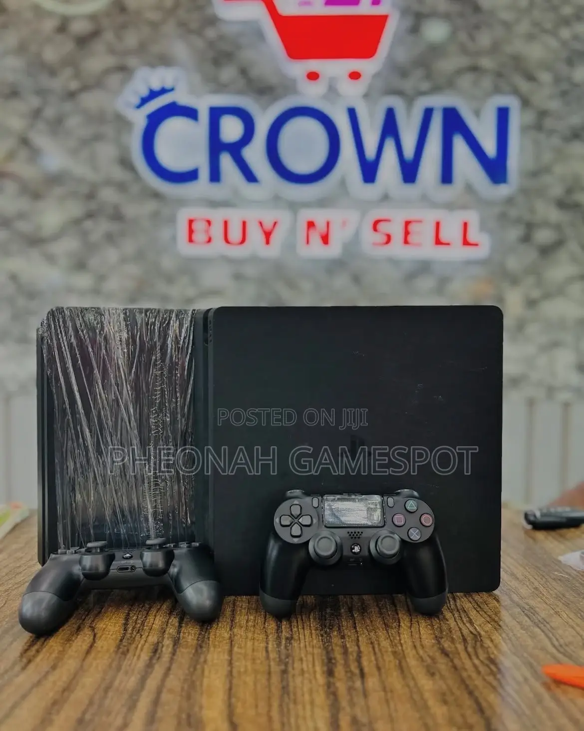 Ps4 Slim in Top Shape, 2 Pads, 15 Games Installed, Ready to Play.