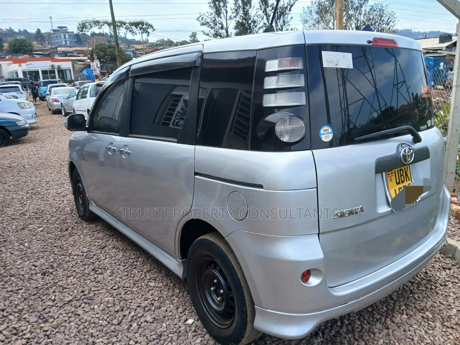 Toyota Sienta 2008 Silver