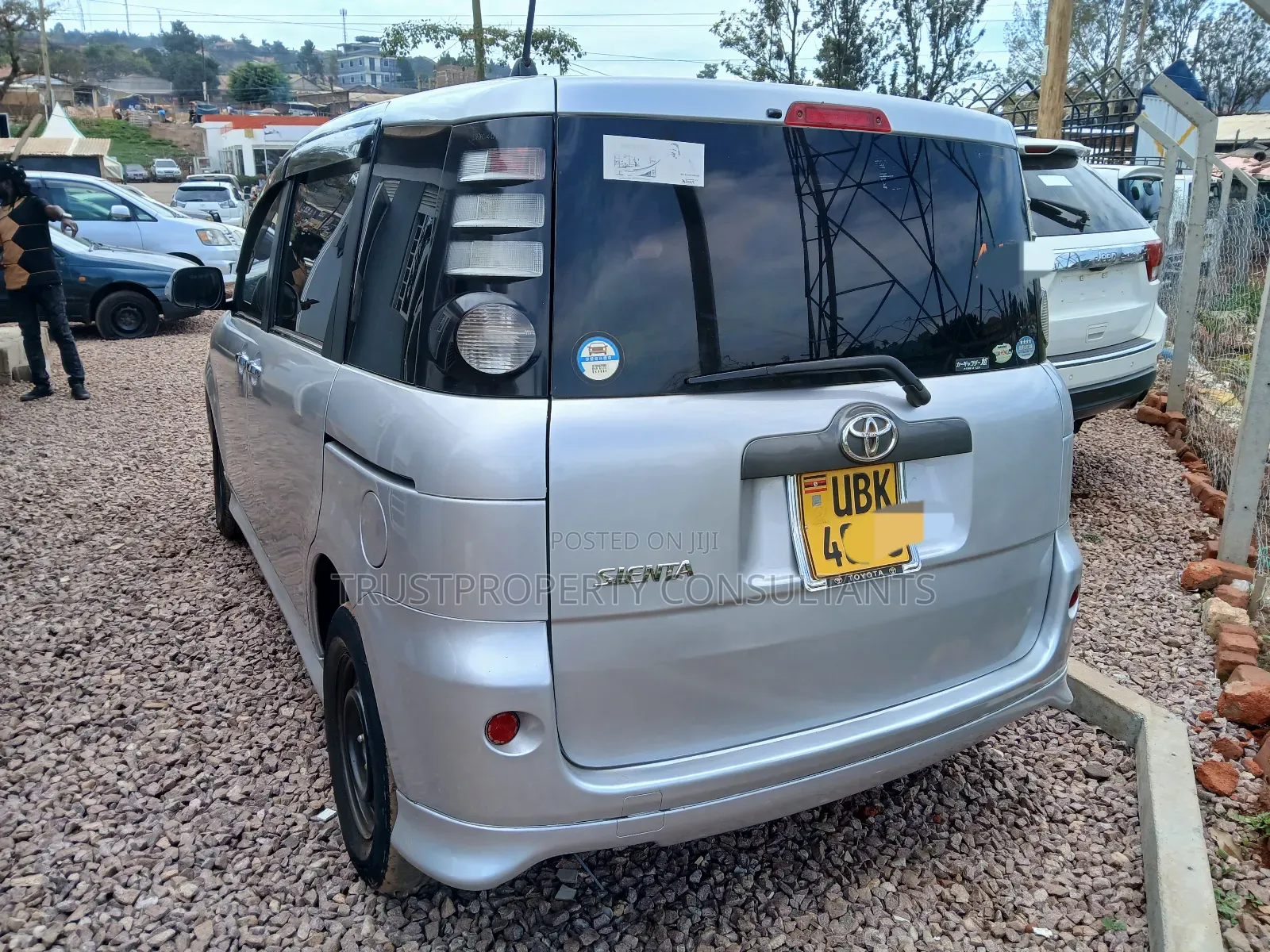 Toyota Sienta 2008 Silver