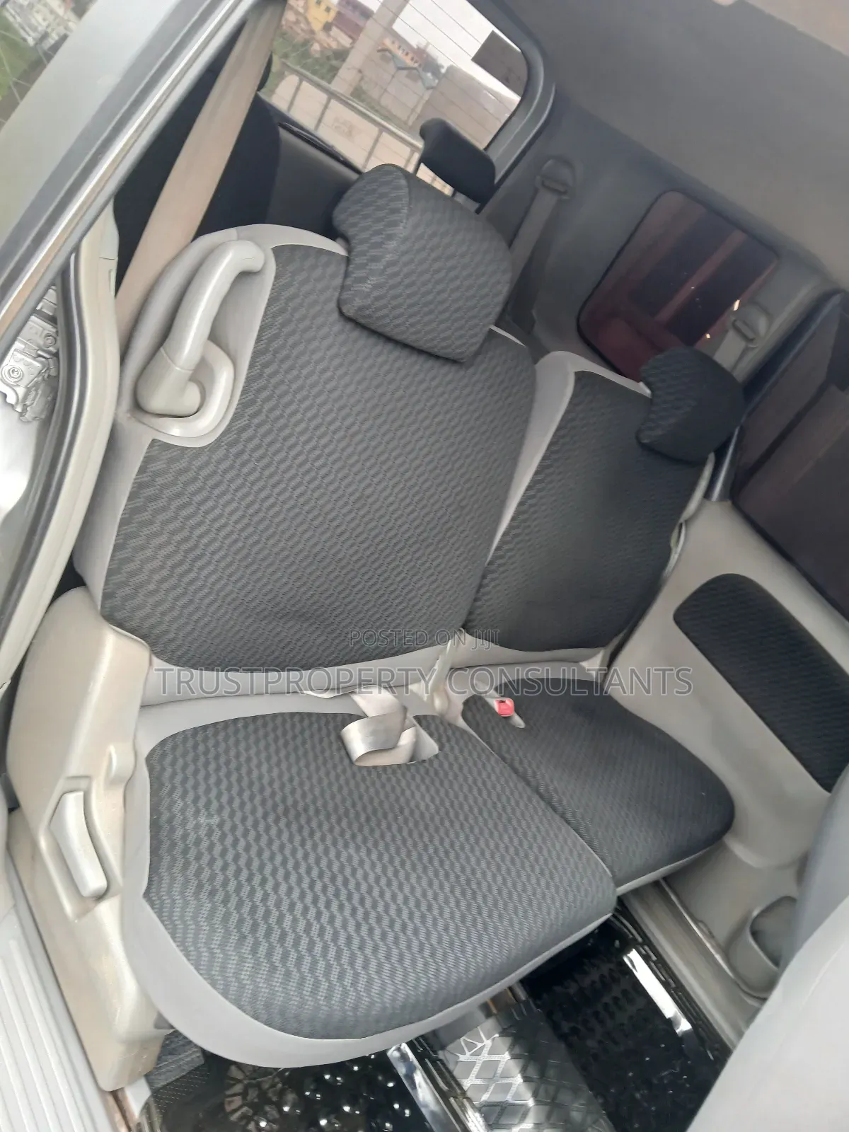 Toyota Sienta 2008 Silver