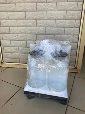 Hospital Surgical Suction Machine With 2 Glass Jars