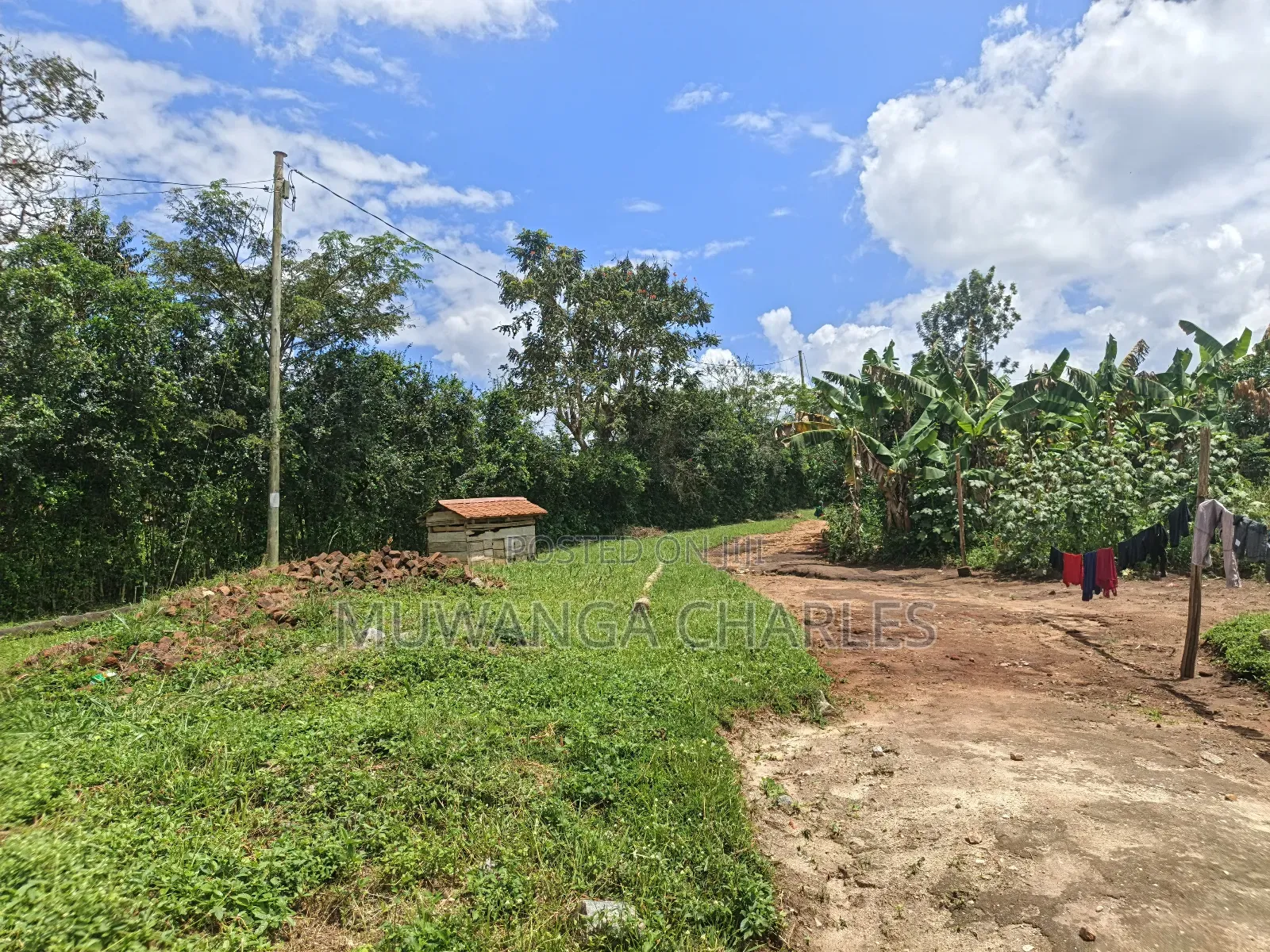 100b100ft on Sale in Kiwenda Luunga