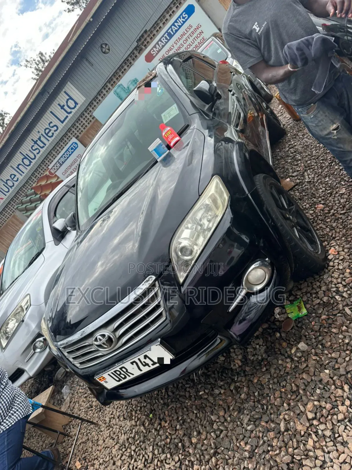 Toyota Vanguard 2010 Black