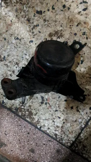 Toyota Ractis, Yaris and Subaru Trezia Engine Mounting