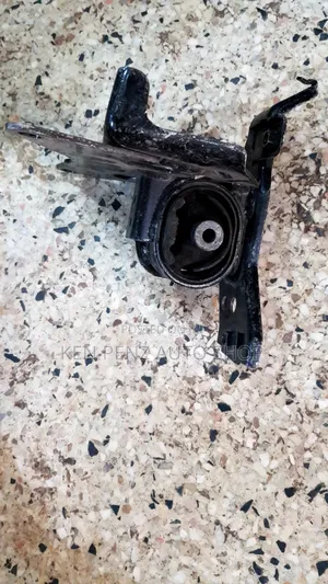Toyota Yaris, Ractis and Subaru Trezia Gear Box Mounting
