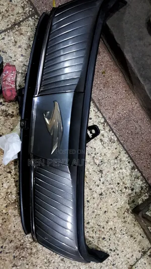 Harrier Hybrid 2014 - 2017 Grill ( Grey)