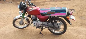 Bajaj Boxer 100 2022 Red