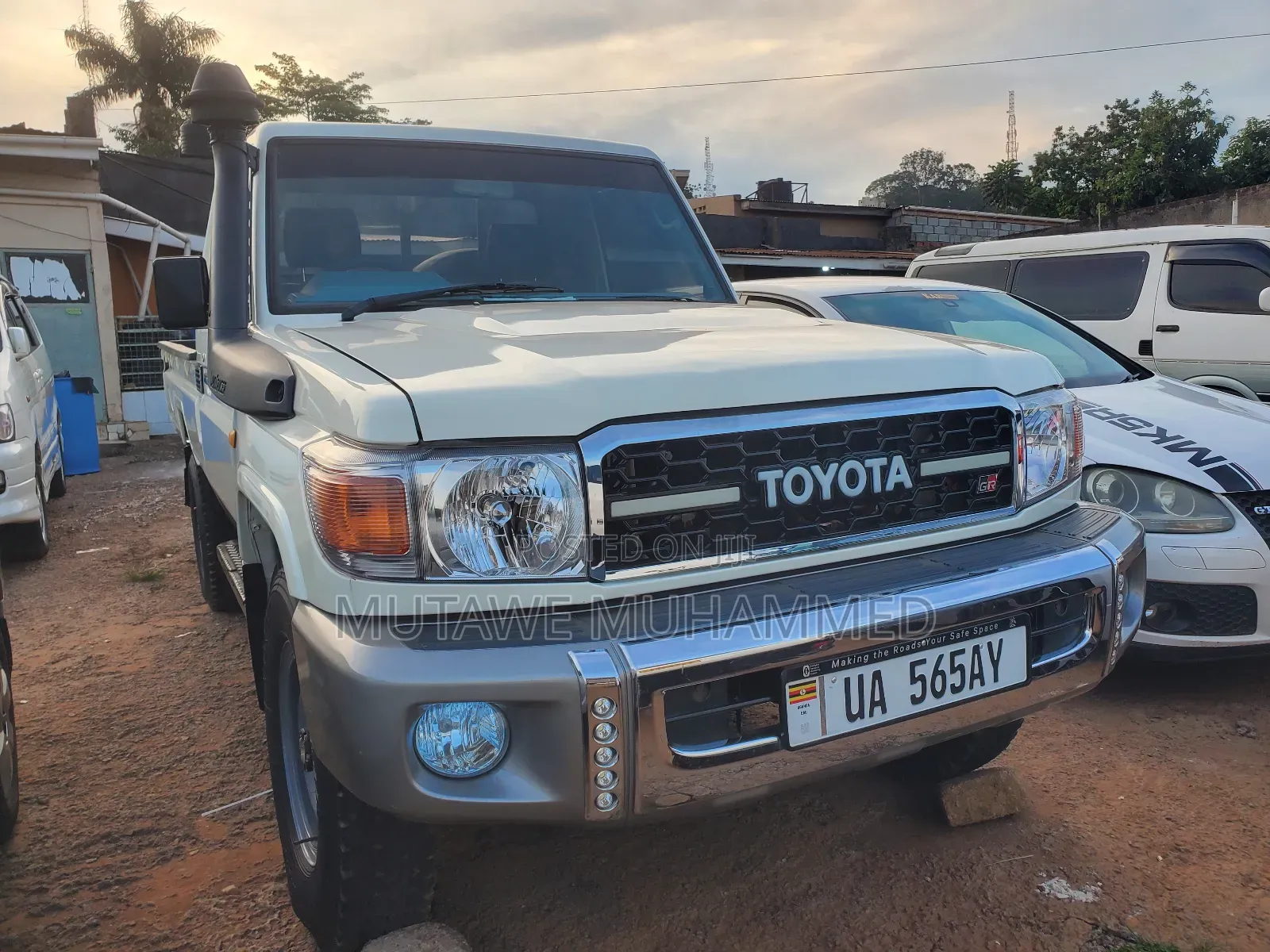 Toyota Land Cruiser 2015 White