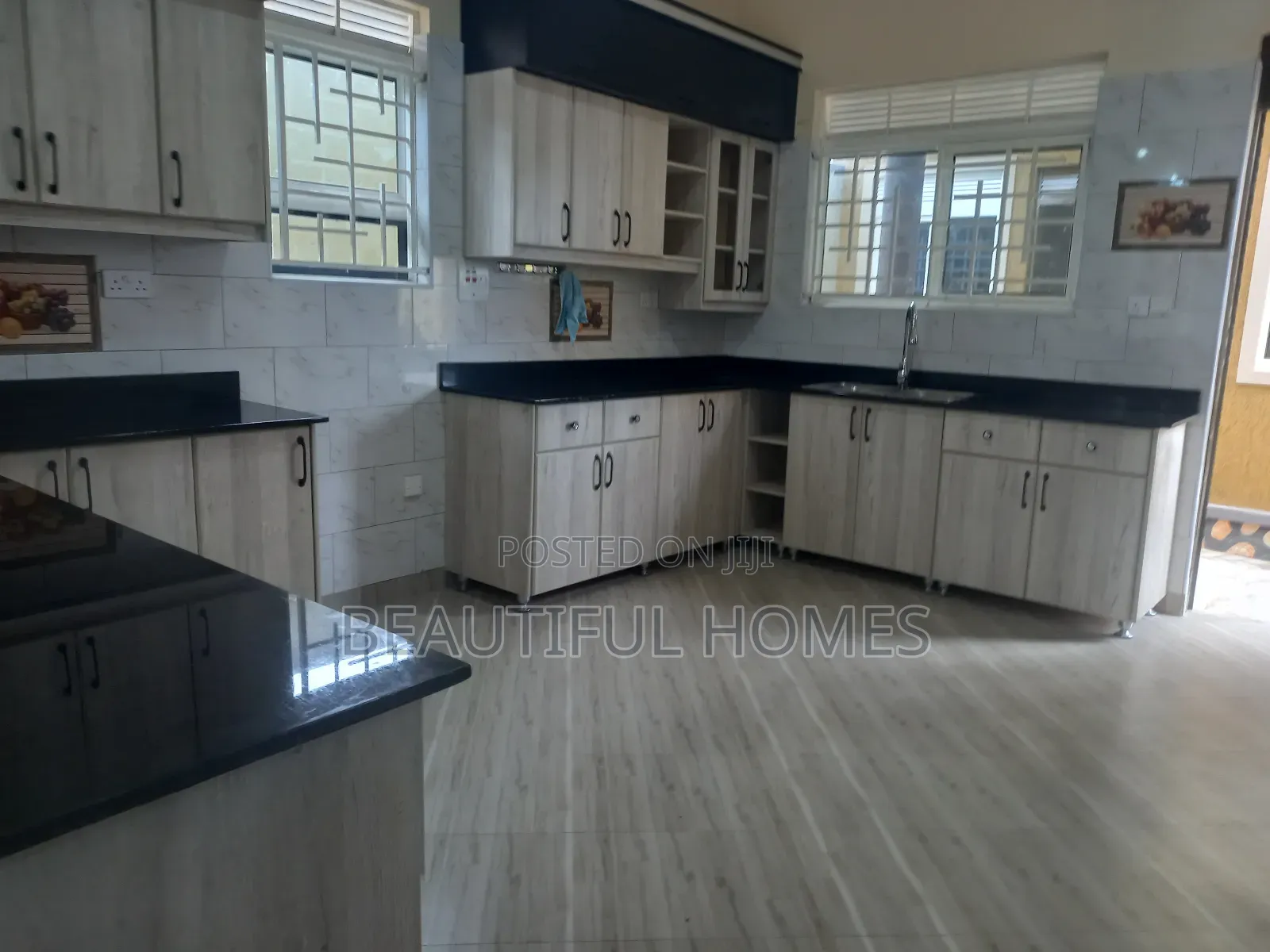 Furnished 4bdrm House in Kira for sale