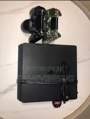 Ps4 Slim, 10 Games of Ur Choice ( Playstation 4 Slim