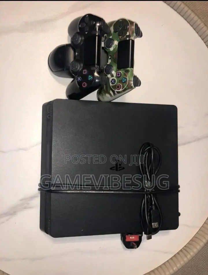 Ps4 Slim, 10 Games of Ur Choice ( Playstation 4 Slim