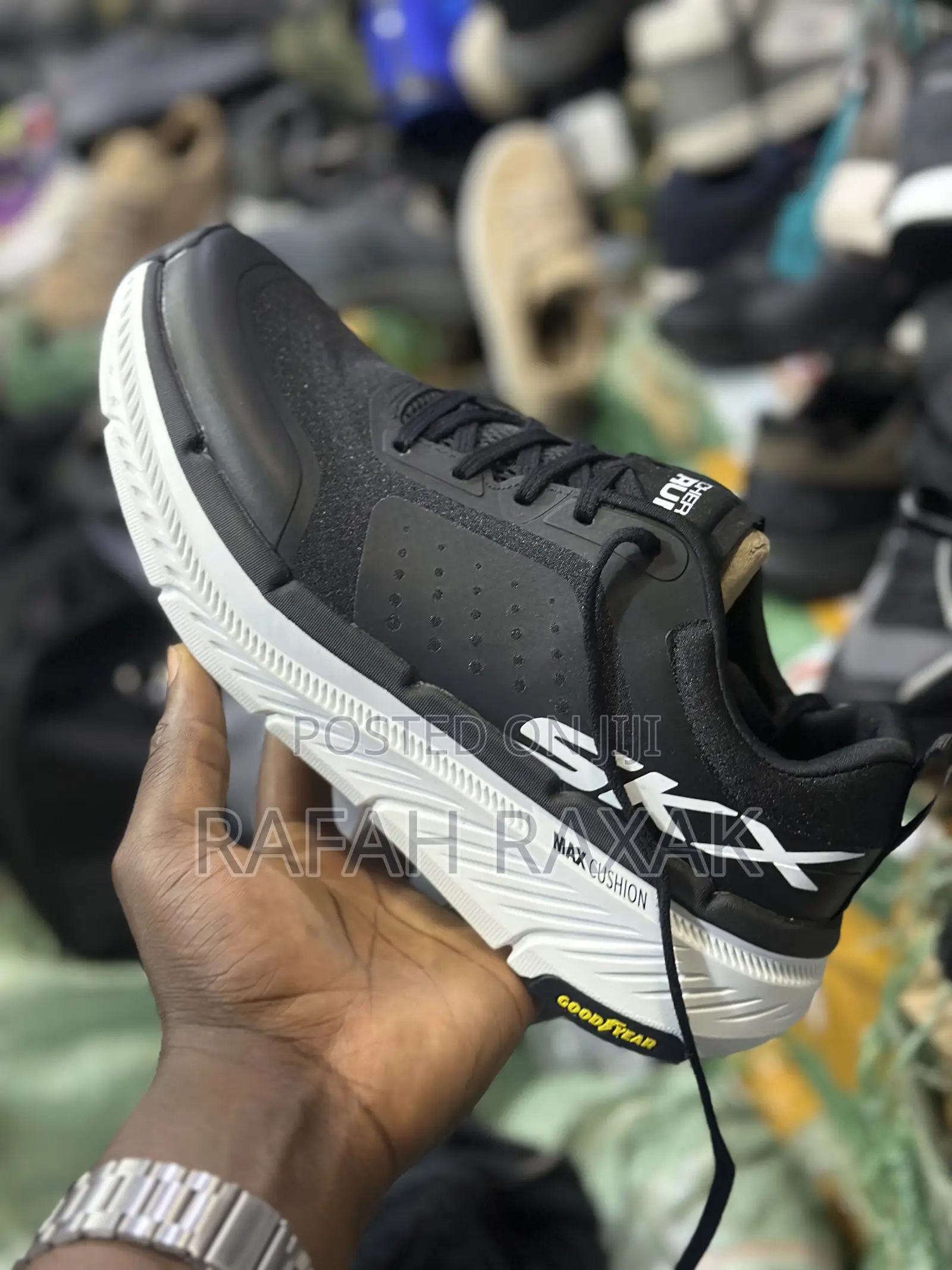Original Skechers Go Run Max Cushion Premier 2.0 Running Shoes