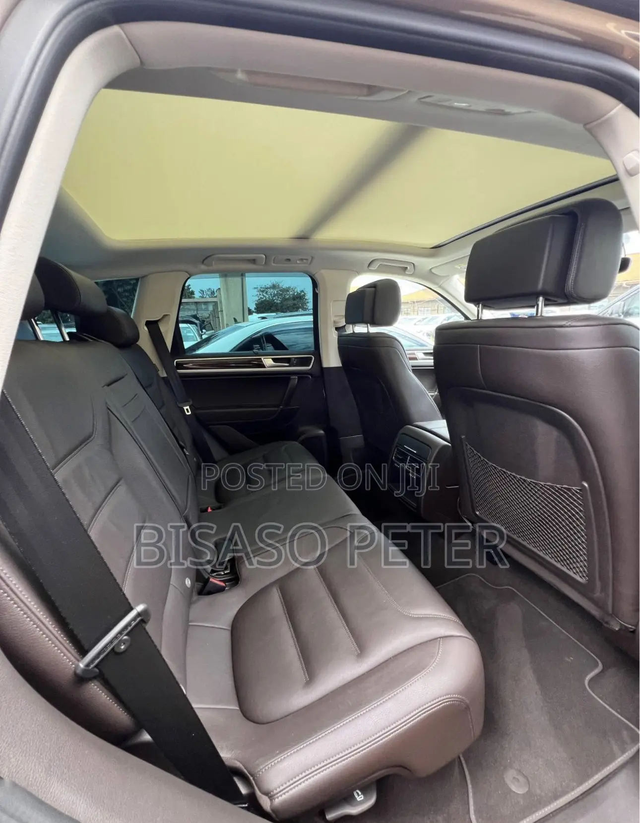 Volkswagen Touareg 2016 Gold