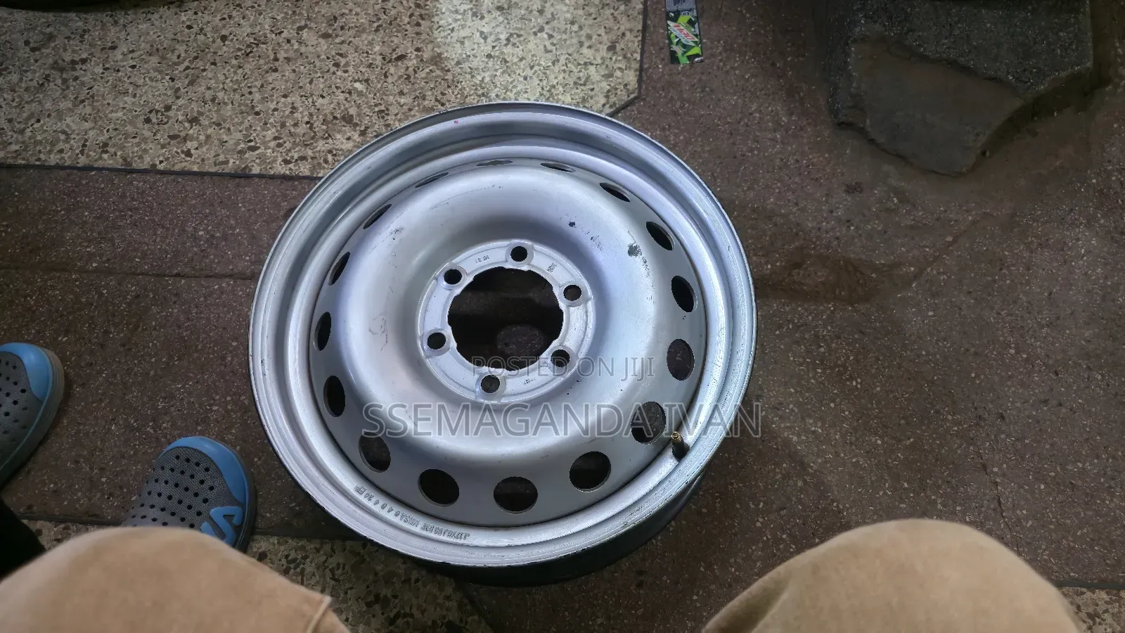 Hilux Vigo Silver Ordinary Rims Size 17