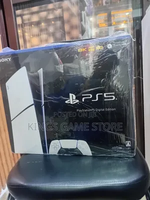 Play Station Five Slim Consol