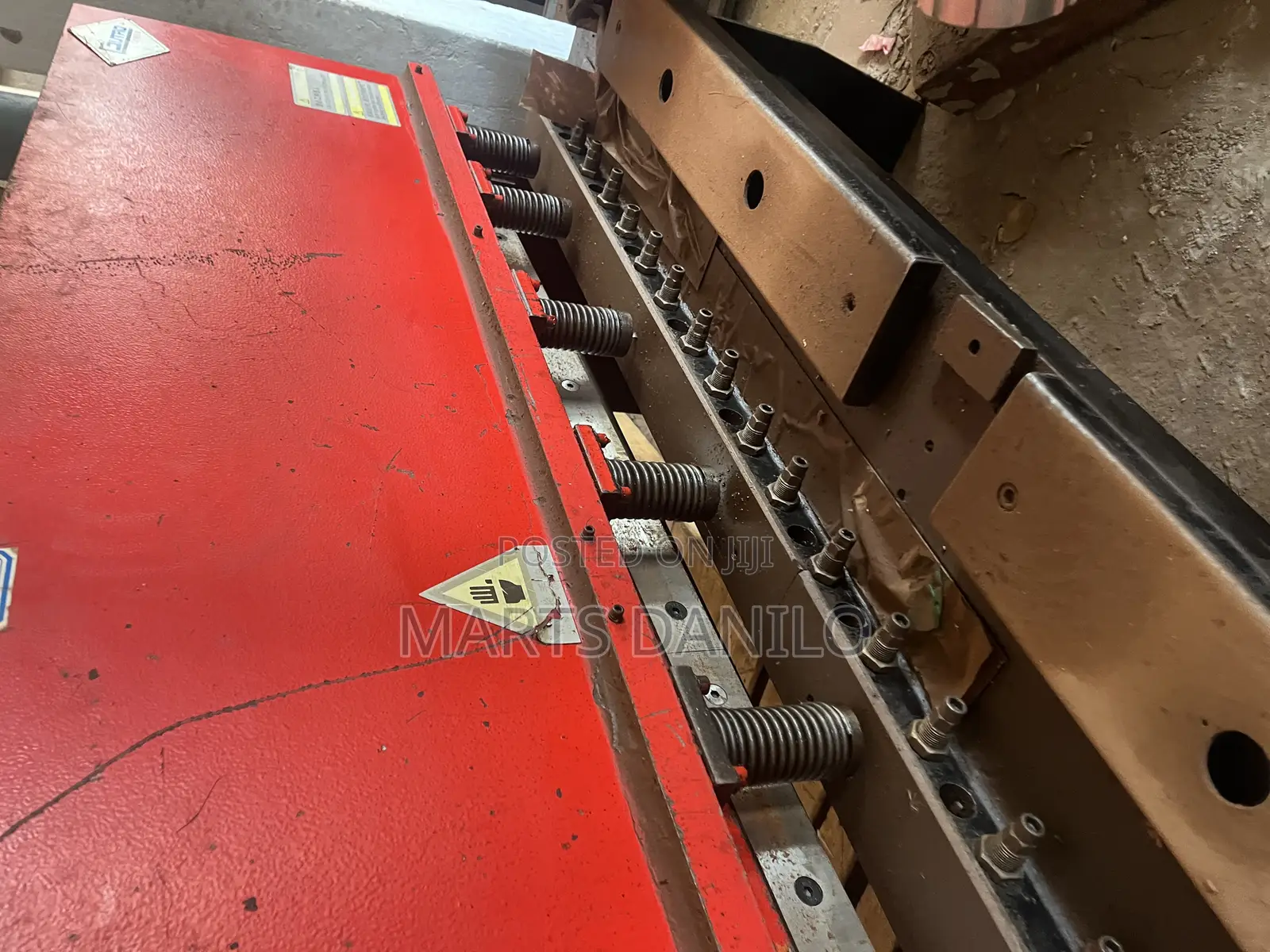 Bending Machine