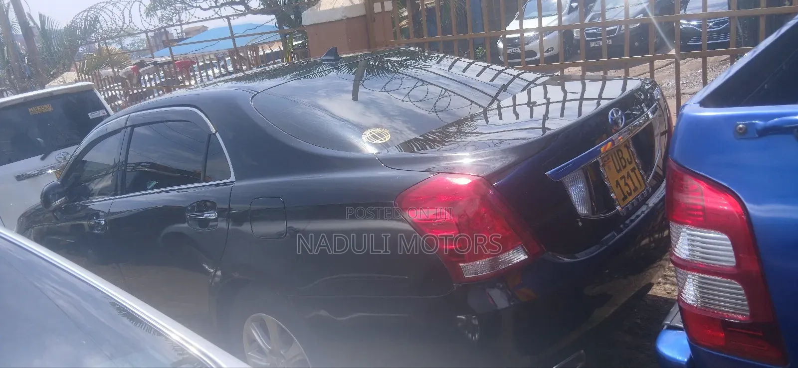Toyota Crown Majesta 2014 Black