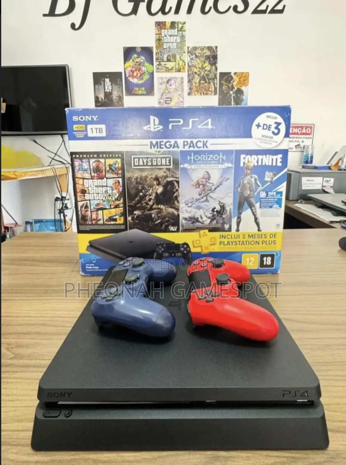 Playstation 4 Slim, 2 Pads, 16 Installed Games, Perfect.