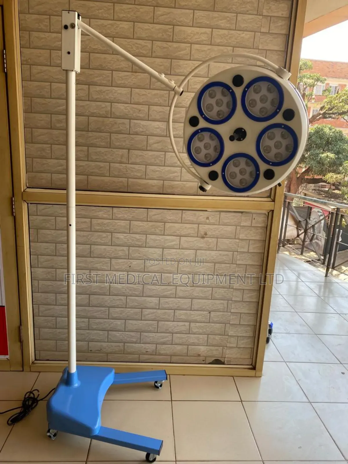 Surgical Light- Mobile