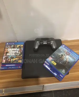 Clean Ps4 Slim, 2 Pads, 19 Fun Games, Plug and Play.
