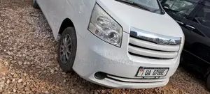 Toyota Noah 2010 White