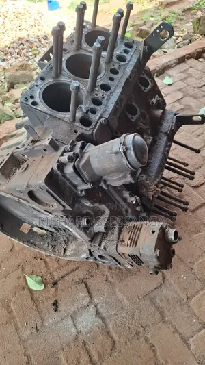 6 Cylinder Benz Actross Engine Block