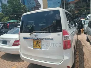 Toyota Noah 2009 White