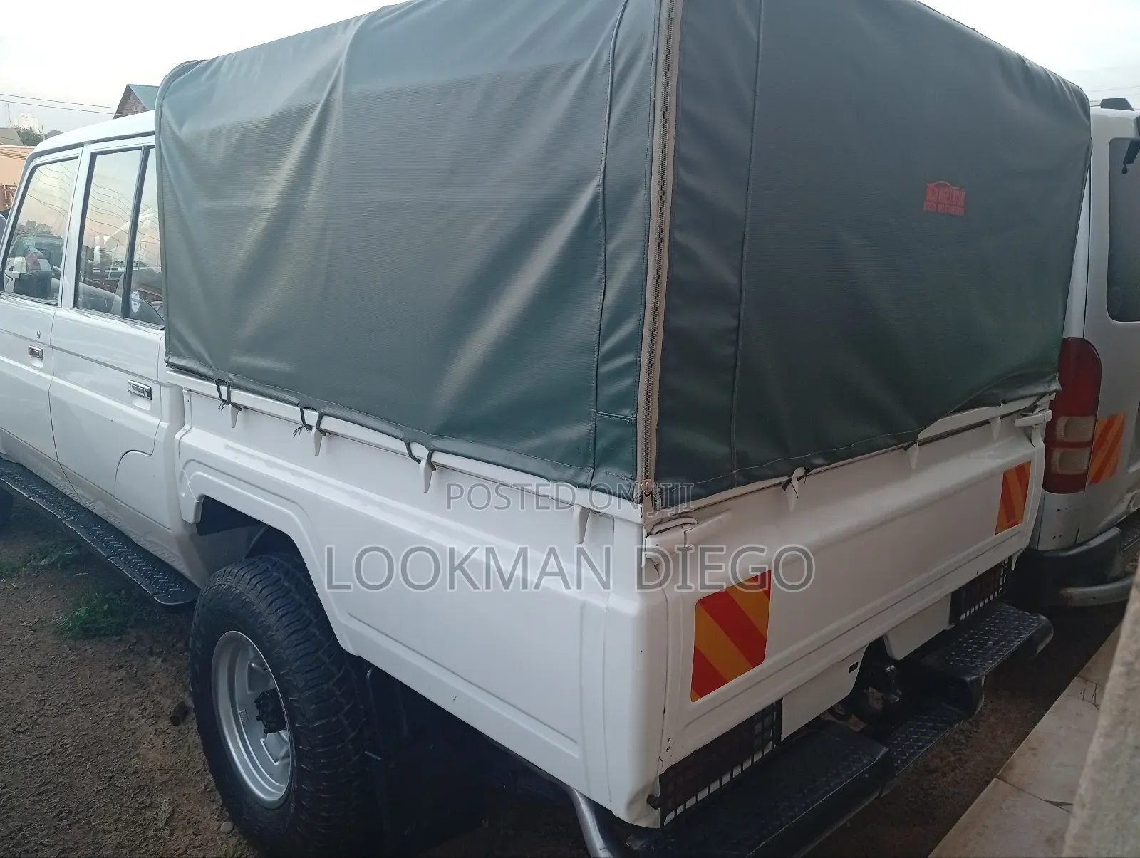 Toyota Land Cruiser 2012 White