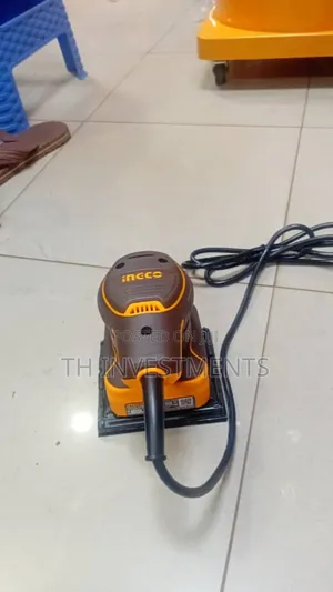 Ingco Palm Sander 240w 110x100mm Base Ps2416