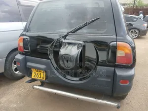 Toyota RAV4 1999 Black