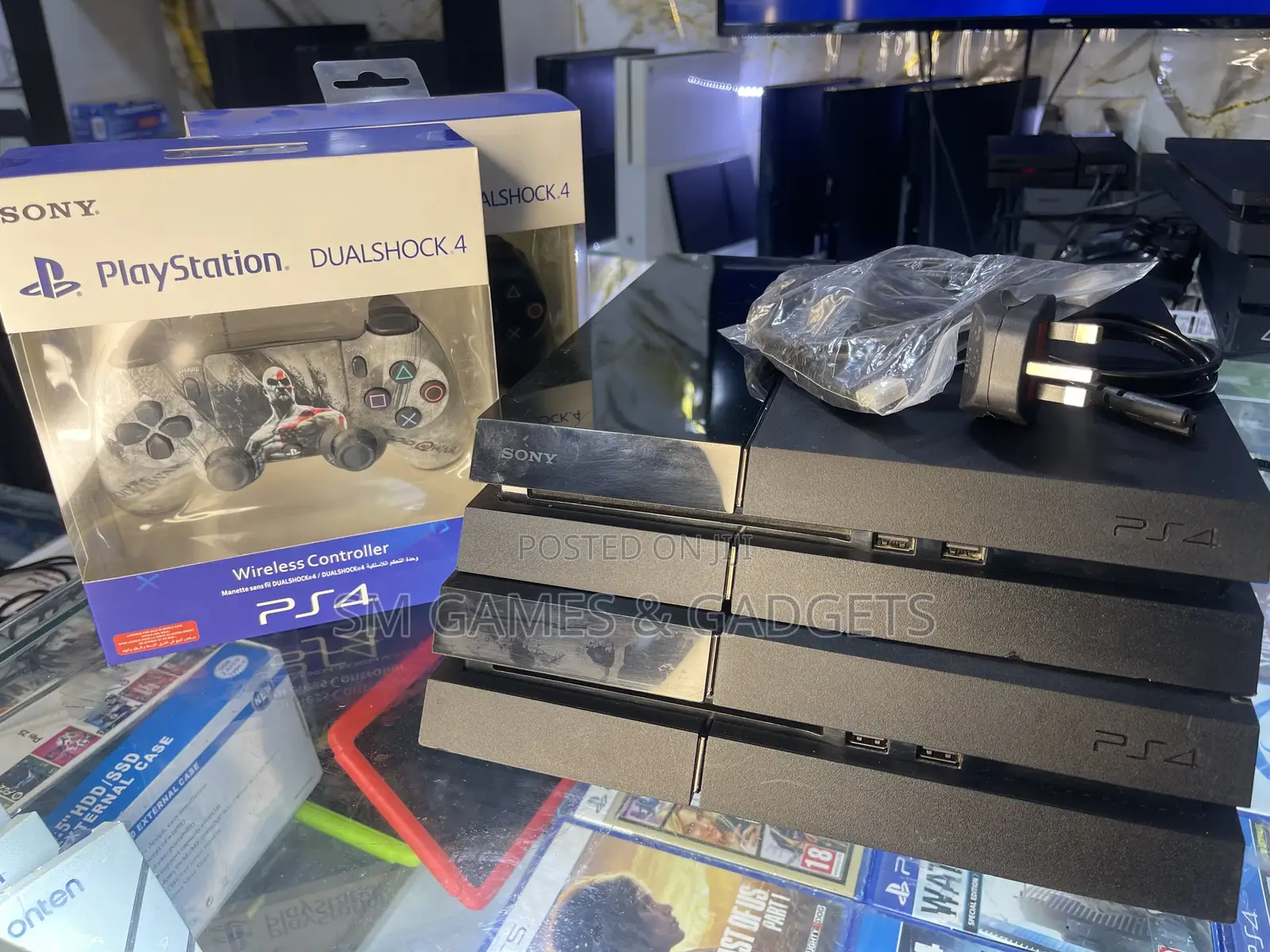 Playstation 4 Standard (Chipped With 10 Games and 2 Controllers )