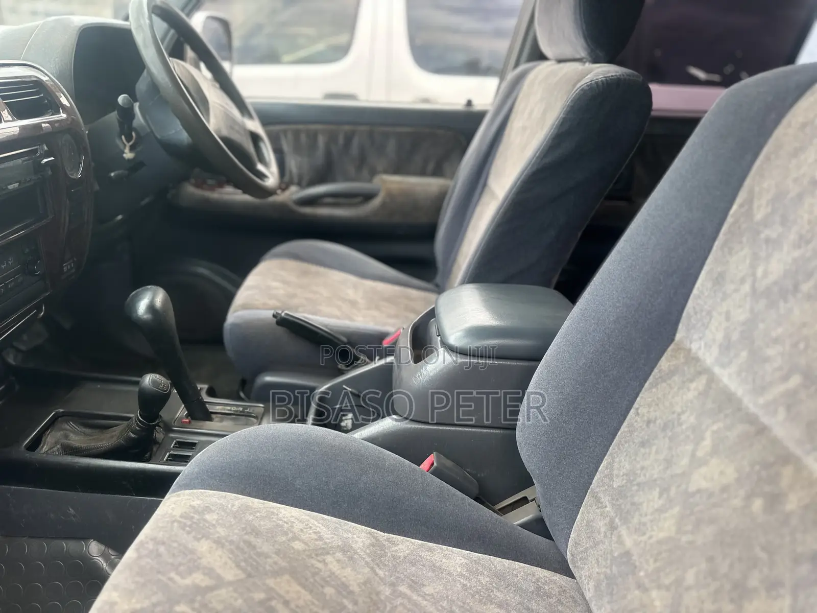 Toyota Land Cruiser Prado 2001 White