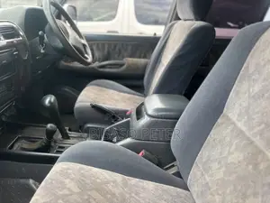 Toyota Land Cruiser Prado 2001 White