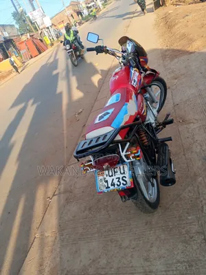 Bajaj Boxer 125 2023 Red