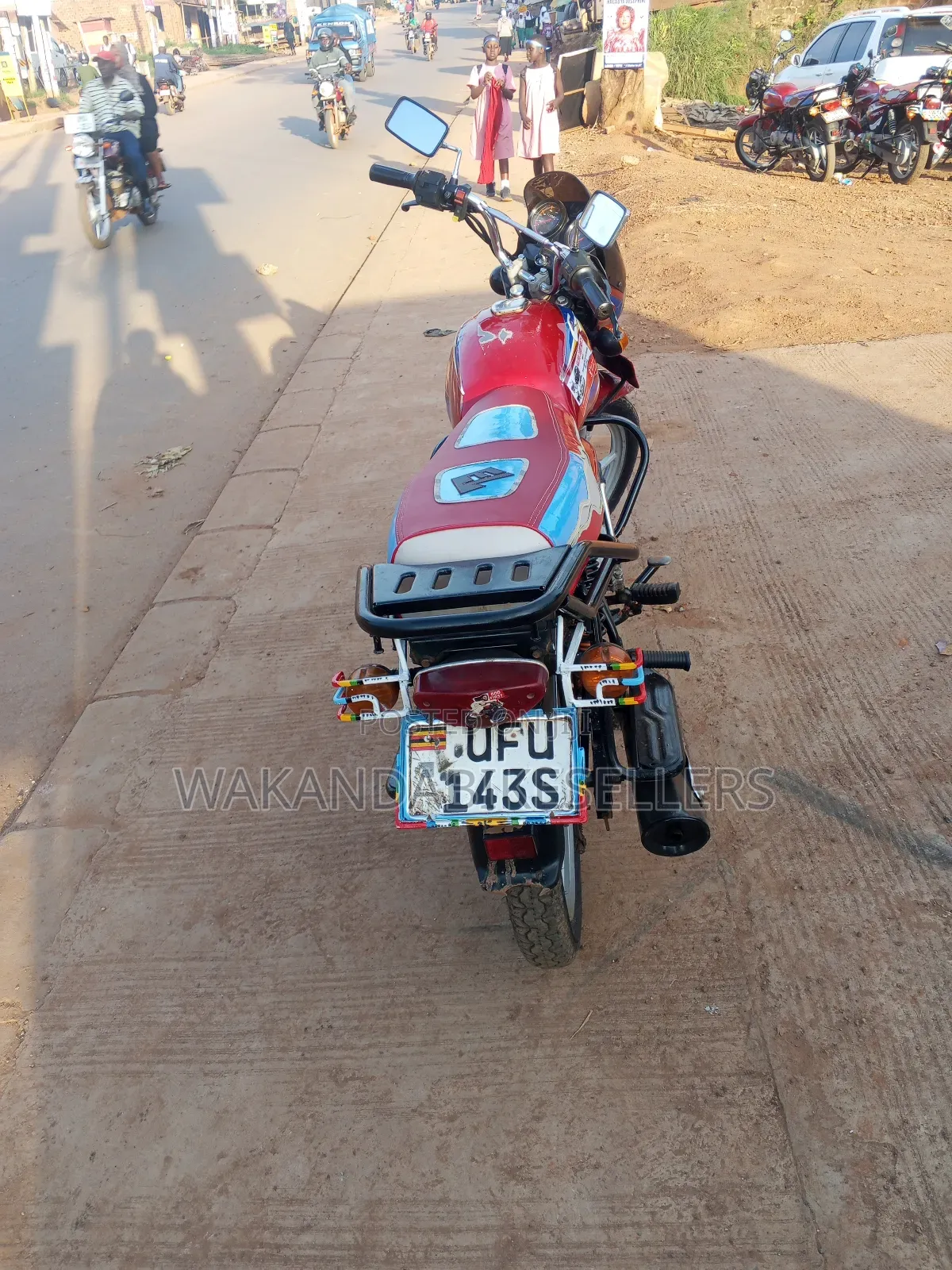 Bajaj Boxer 125 2023 Red