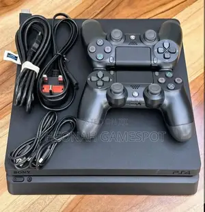 Ps4 Slim, Smooth Bundle, 2 Pads, 15 Great Titles Preloaded.